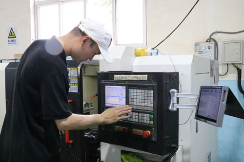 工業(yè)互聯(lián)網(wǎng)之路，即墨名片上的三個(gè)頭銜